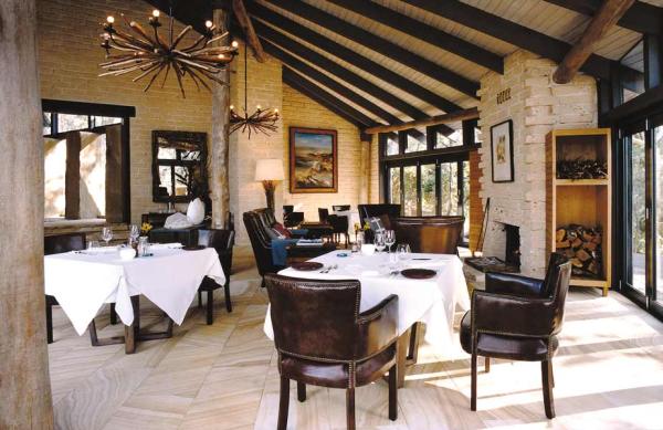 tengerparti_haz_teraszburkolat_lampaval