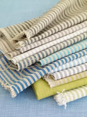 designers_guild_essential_kollekcio_hephaistos_lakastextil_tapeta_butor