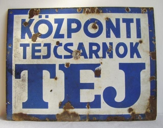 Zománctábla Tejcsarnok felirattal
