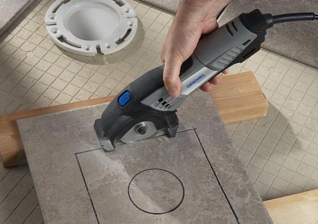 Dremel DSM20 kompakt fűrész csempevágás