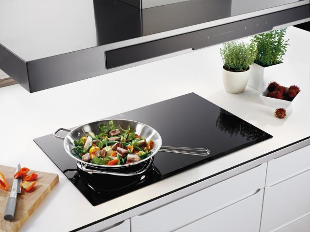 Electrolux InfinitePure érintőkapcsolós indukciós főzőlap