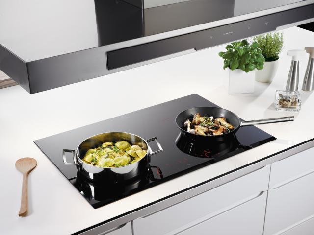 Electrolux InfinitePure érintőkapcsolós indukciós főzőlap