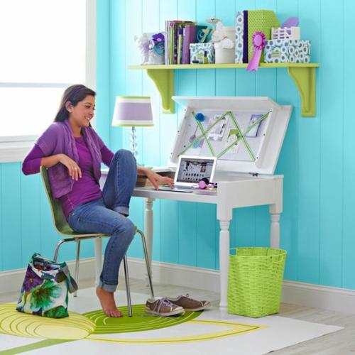 Színes fiatalos dolgozósarok lecsukható fedelű íróasztallal