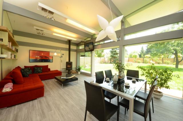 Étkező a nappaliban 