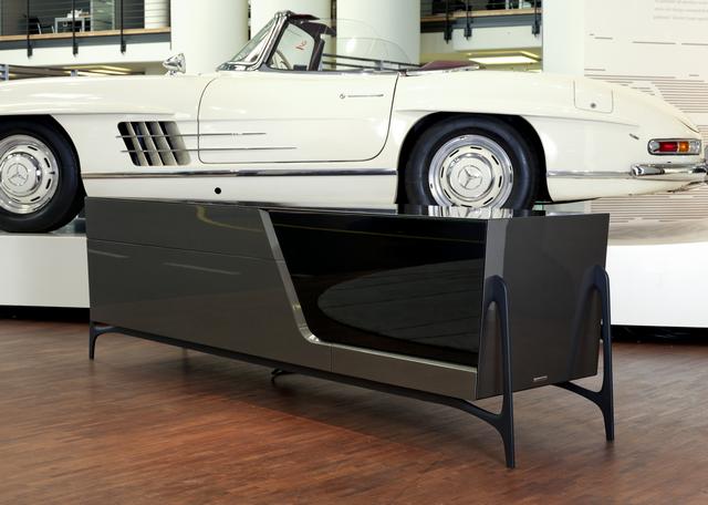 Mercedes Benz Style komód