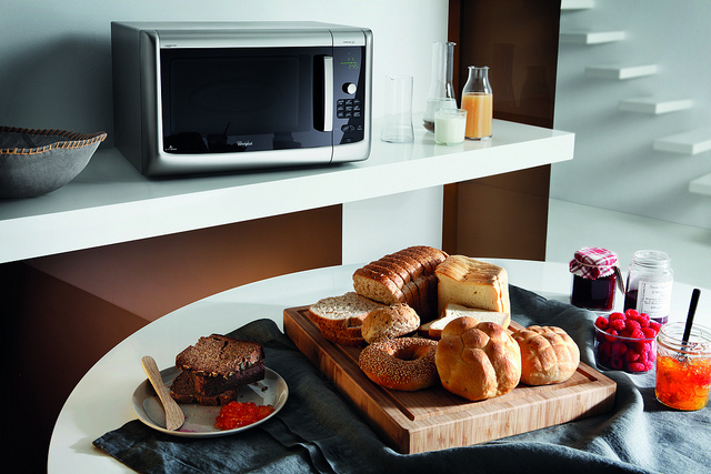 Whirlpool Family Chef mikrohullámú sütő