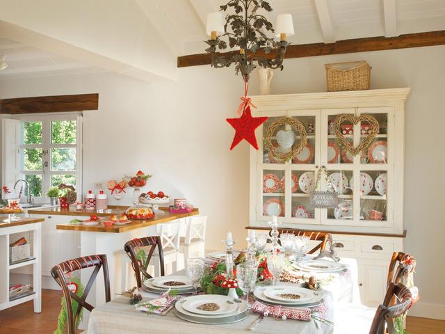 Karácsonyi konyha és étkező dekoráció