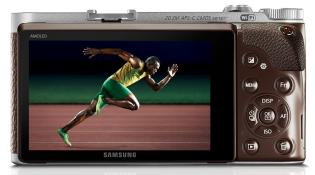 Profi fotós lehetsz a retró stílusú Samsung NX300 Smart kamerával