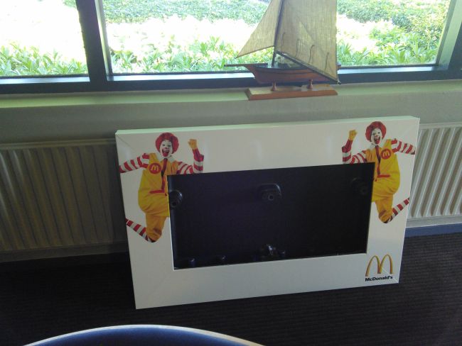 Növénykép keret Mc Donalds logóval