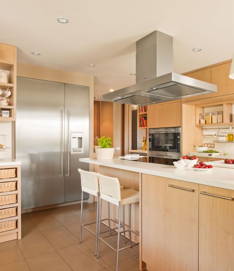 Modern otthonos meleg konyhabútor szín