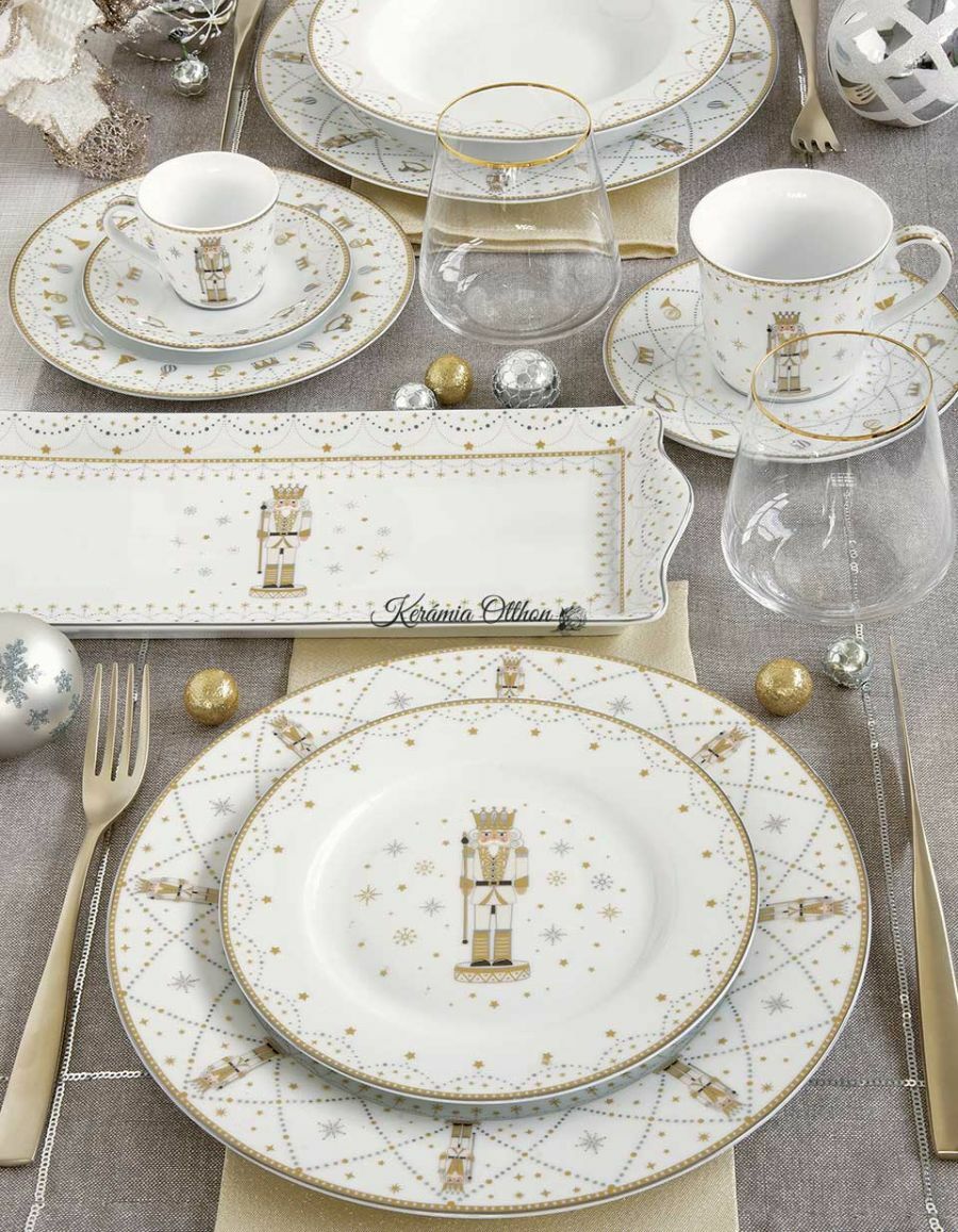 Arany és fehér diótörö mintás tányérok