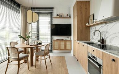 Ilyen lett a bájos, zsúfoltság nélküli, ötletes lakberendezéssel kialakított 38 m2-es minilakás