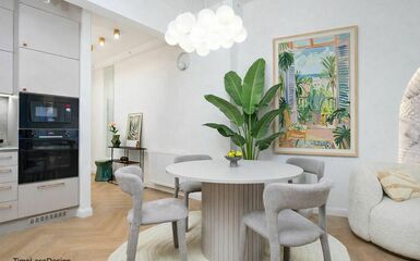 78 m2-es felújított budai háromszobás lakás pasztell színekkel és izgalmas modern lakberendezéssel