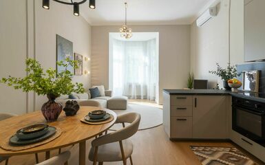 Polgári terek modern harmóniában - 72 m2-es klasszikus polgári lakás újragondolva